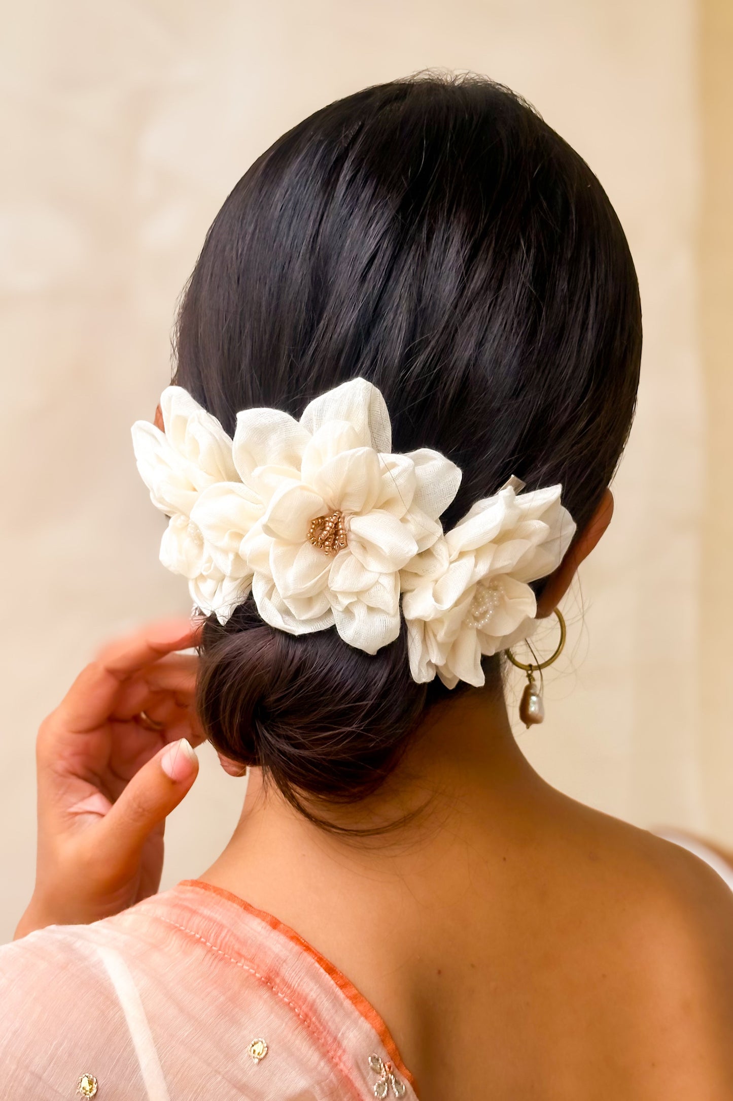 White Lotus Hair Accessory