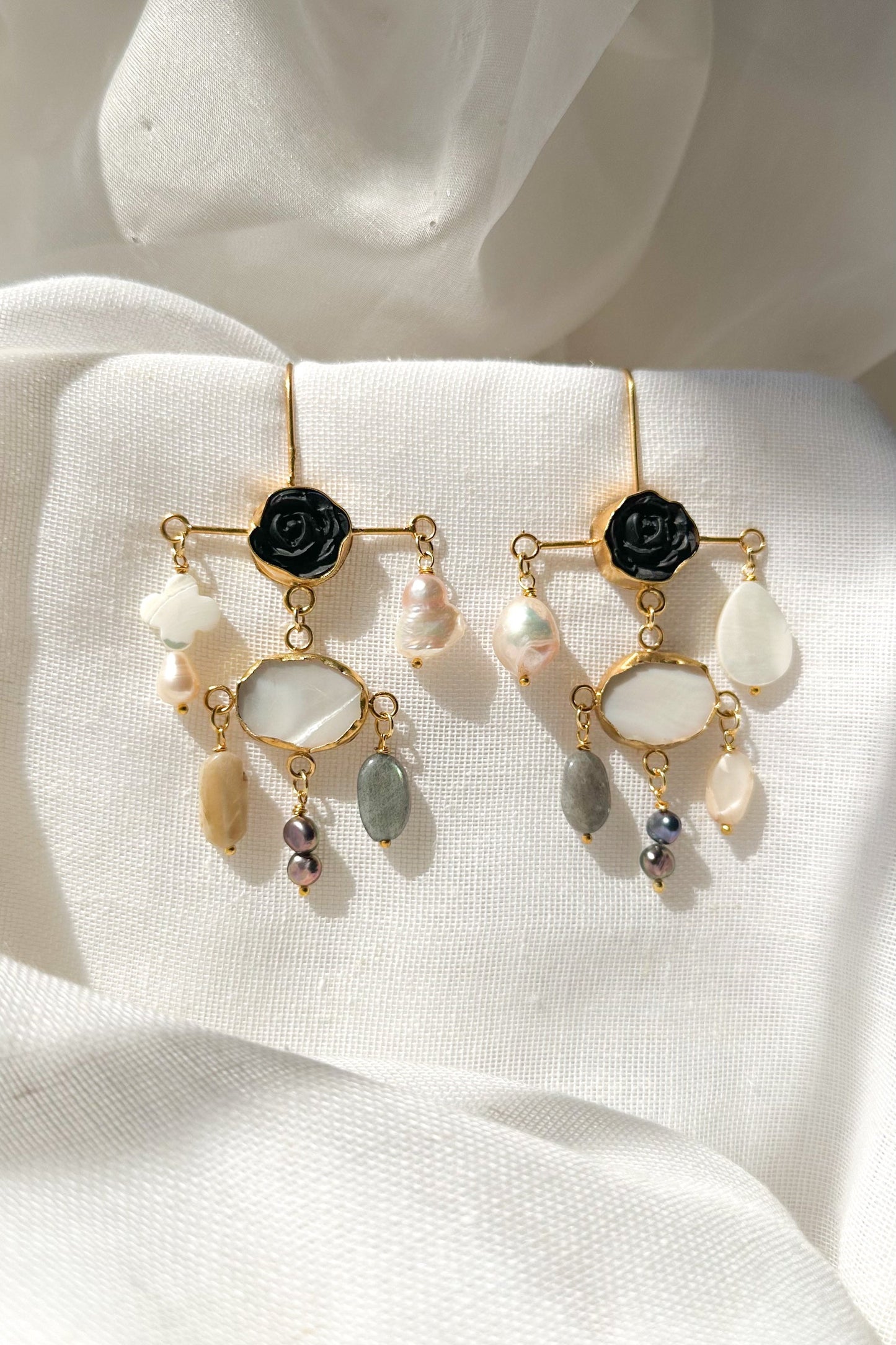 Rose & Pearl Balance Earring