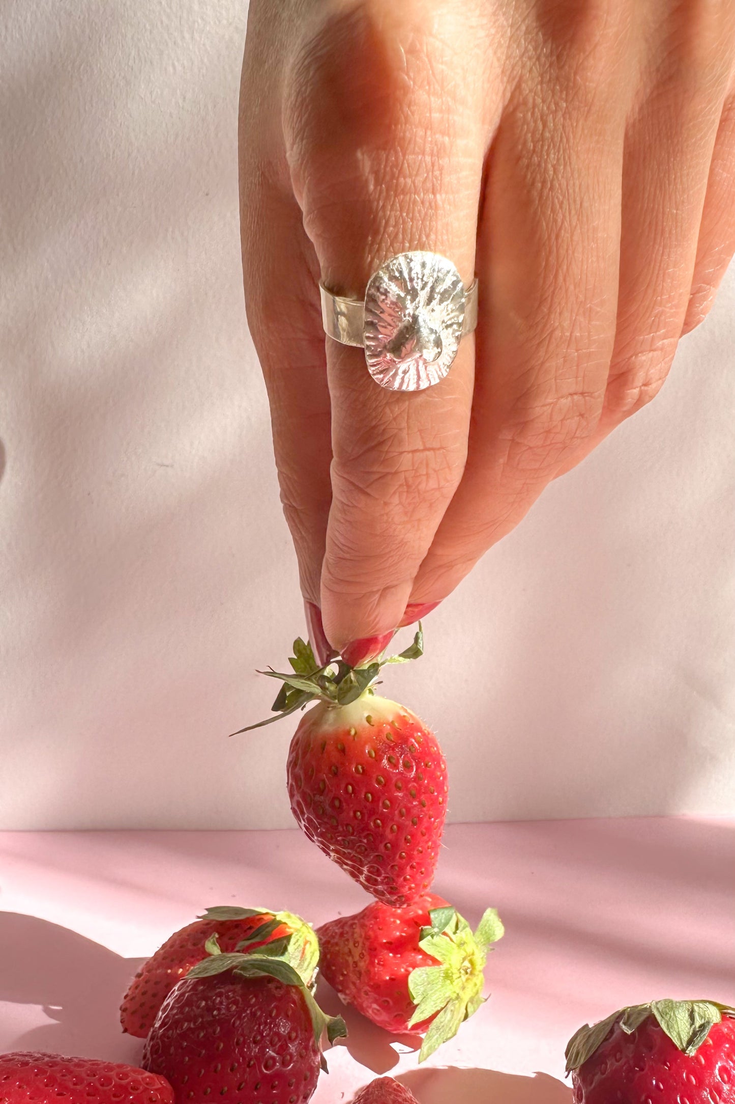 Radiating Heart Ring