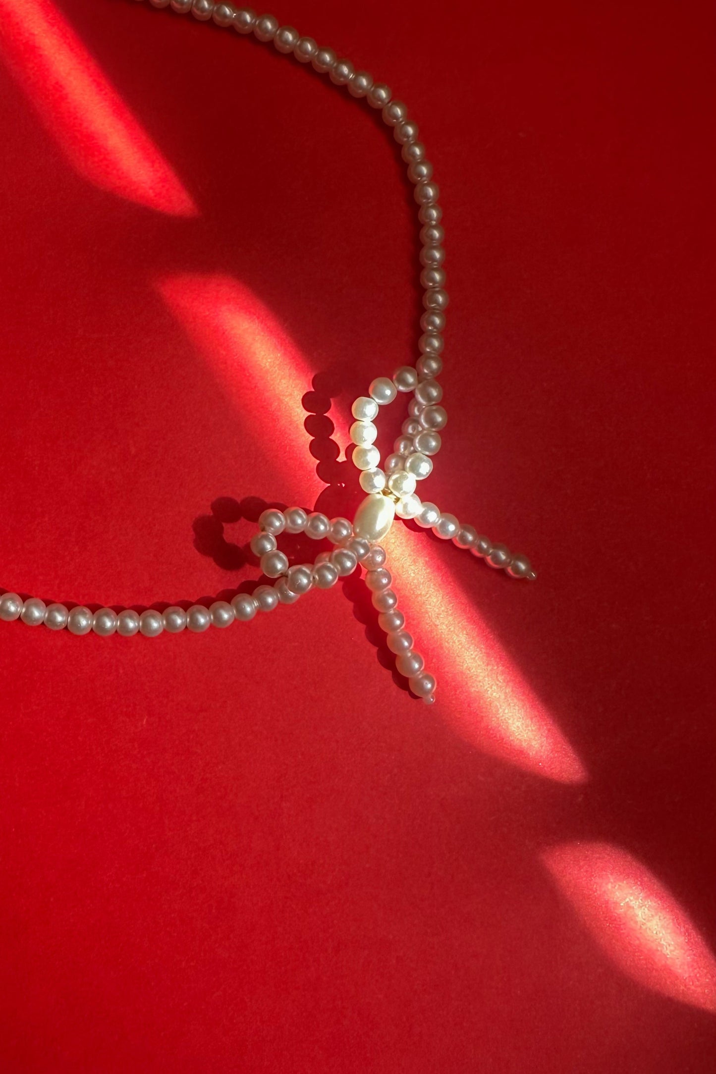Elegant Bow Necklace