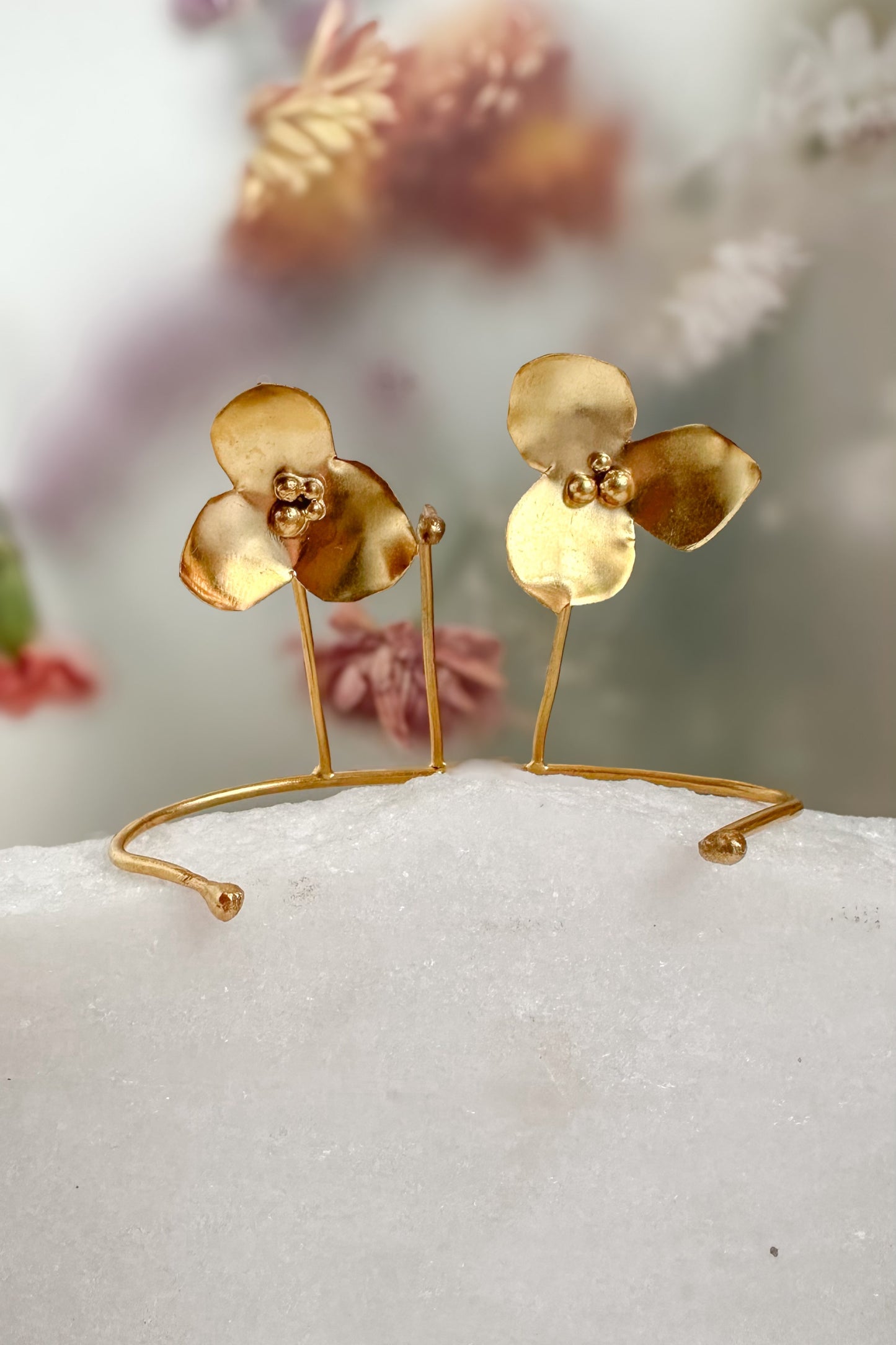 Ayaana Palm Band