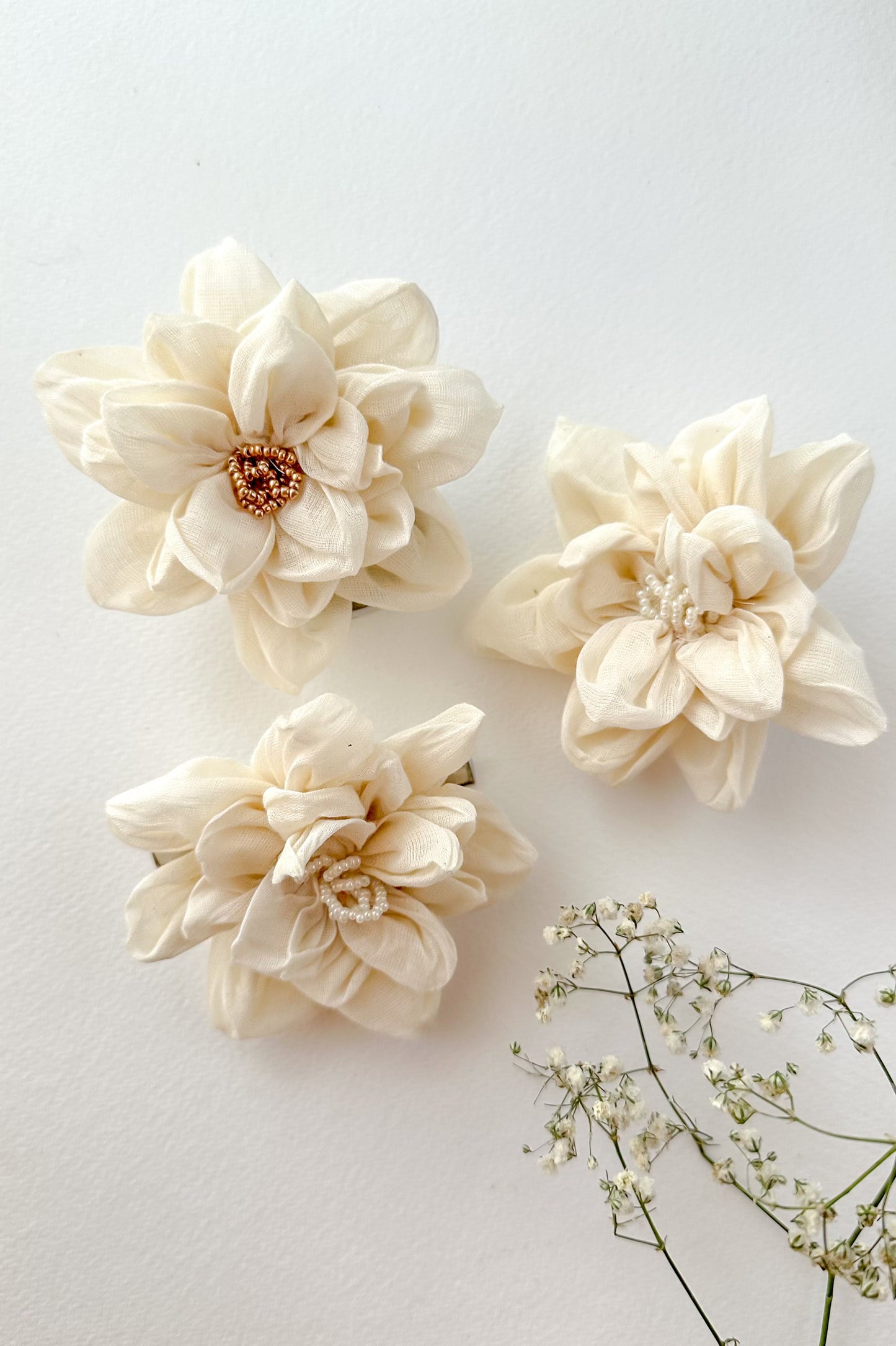 White Lotus Hair Accessory