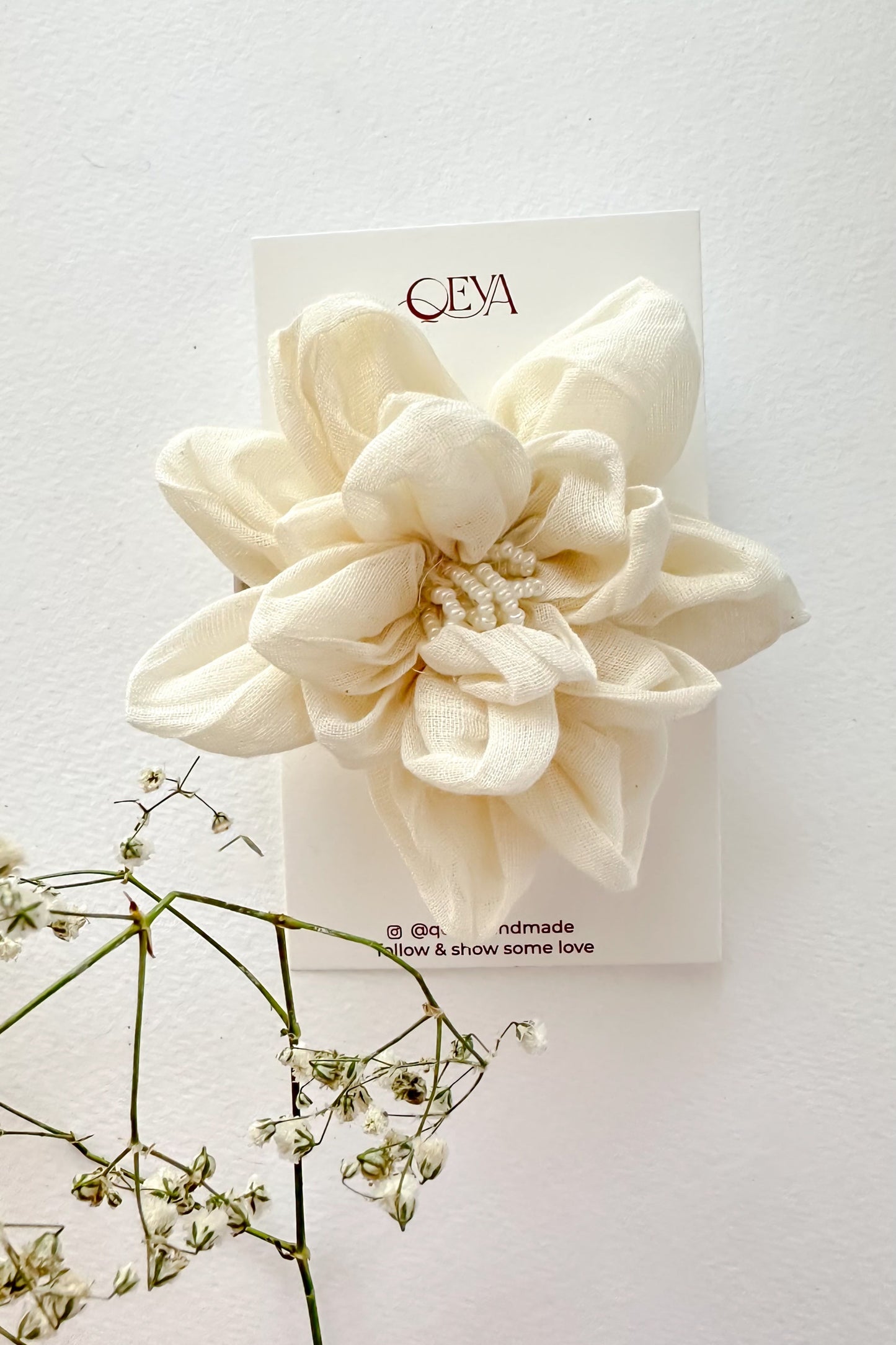 White Lotus Hair Accessory