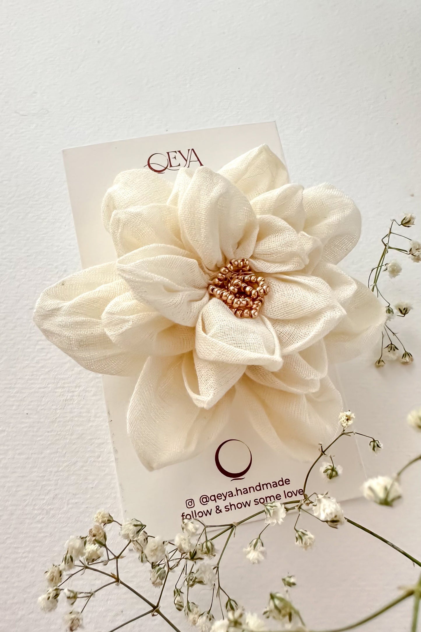 White Lotus Hair Accessory