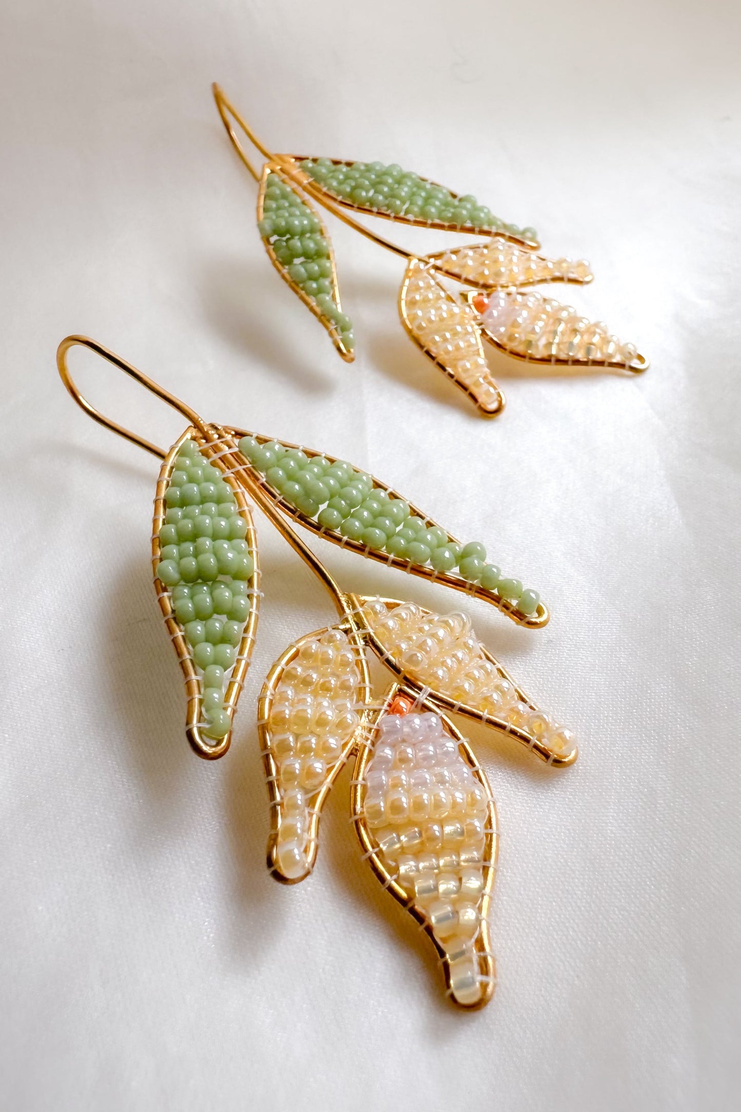 Beaded Tulip Earring - Yellow