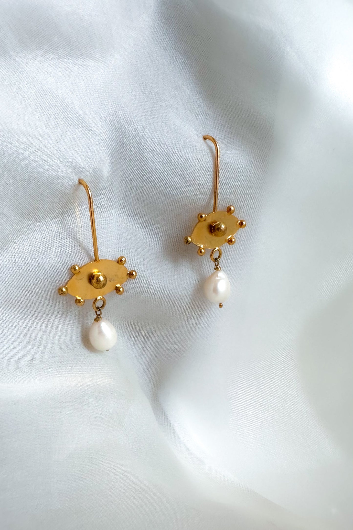 Naina Pearl Drop